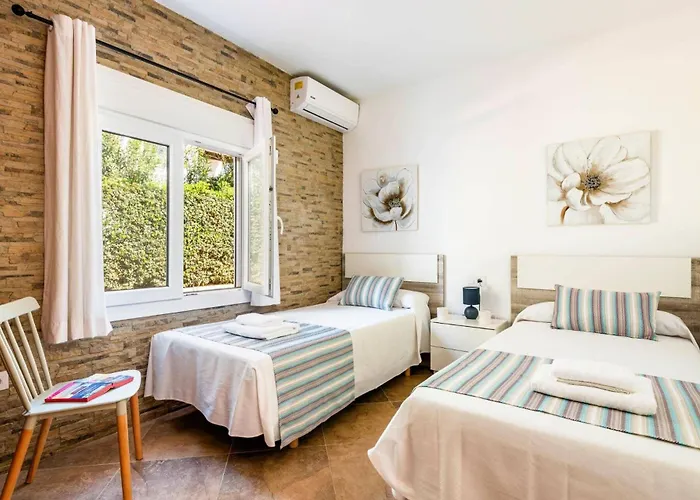 Tres Arcos By Cala'N Blanes (Menorca)