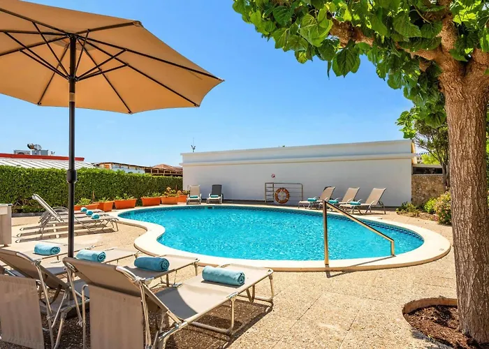 Tres Arcos By * Cala'N Blanes (Menorca)