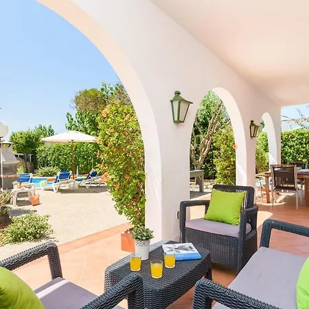 Tres Arcos By Villa *