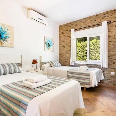 Tres Arcos By Cala'N Blanes (Menorca)