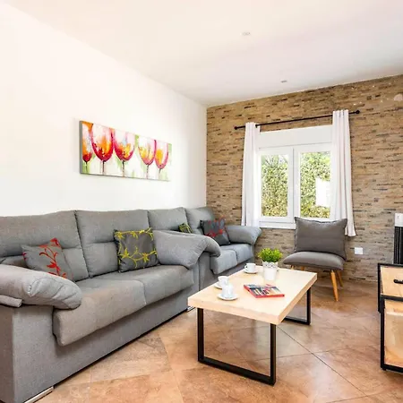 Villa Tres Arcos By *