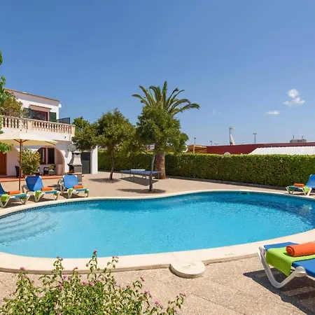 Villa Tres Arcos By *